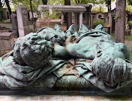 Baloonists holding hands